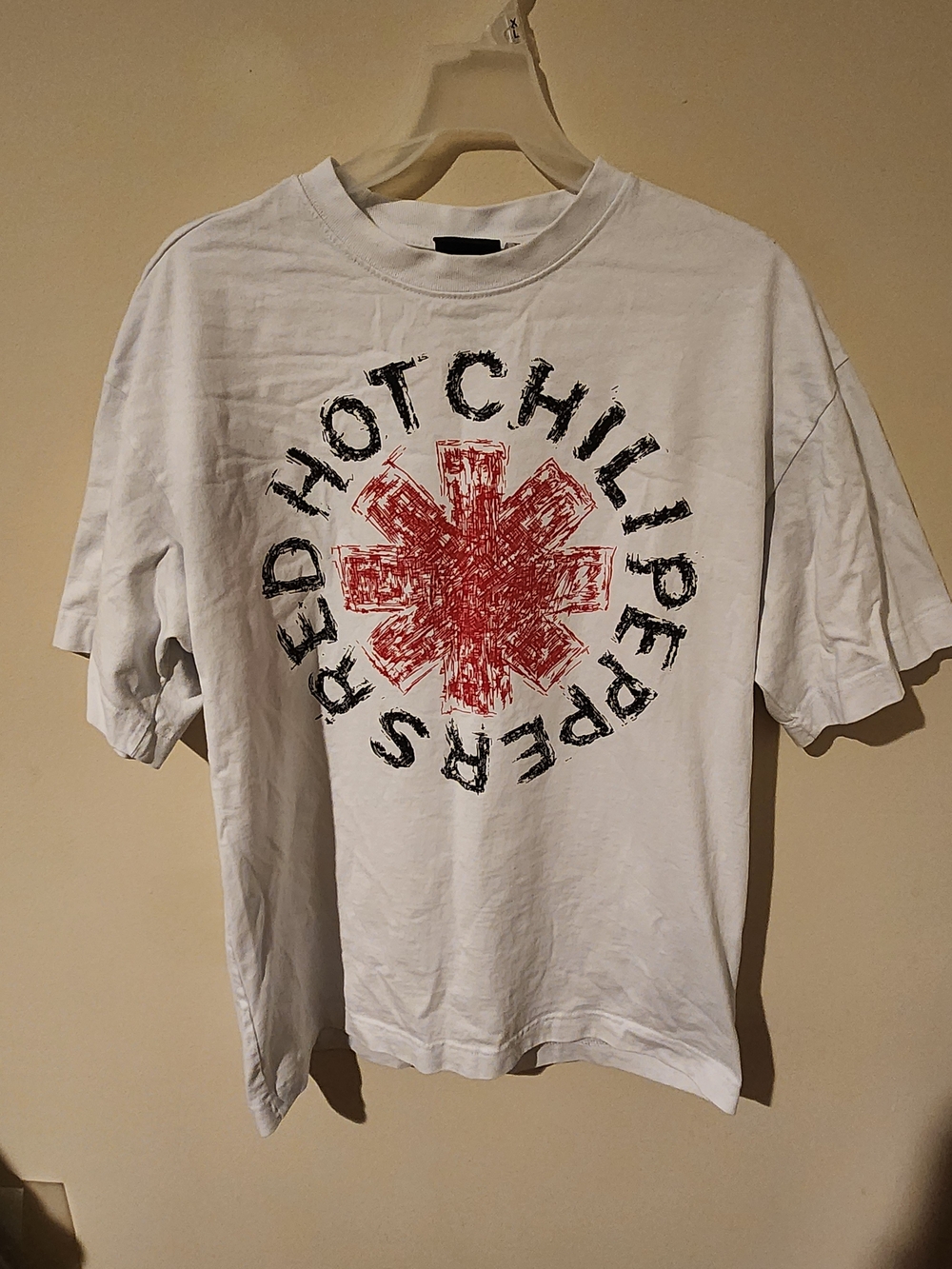 H&M Red Hot Chili Peppers Oversized Small Graphic Print Men's Tee